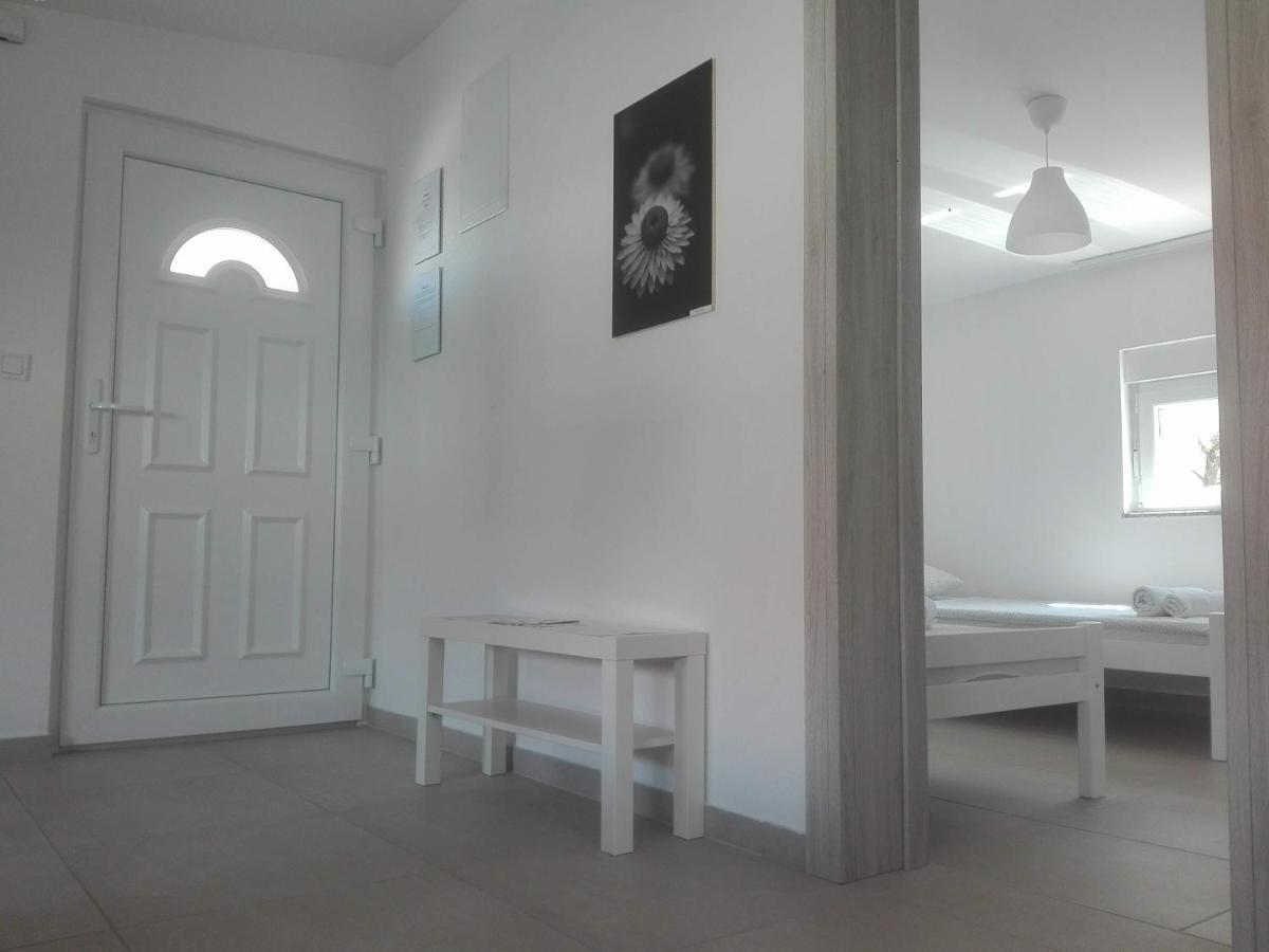 Apartman Bunaric Vir Eksteriør bilde