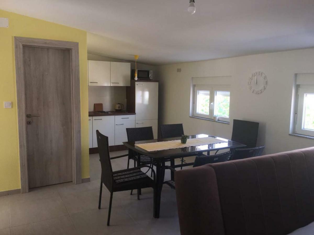 Apartman Bunaric Vir Eksteriør bilde