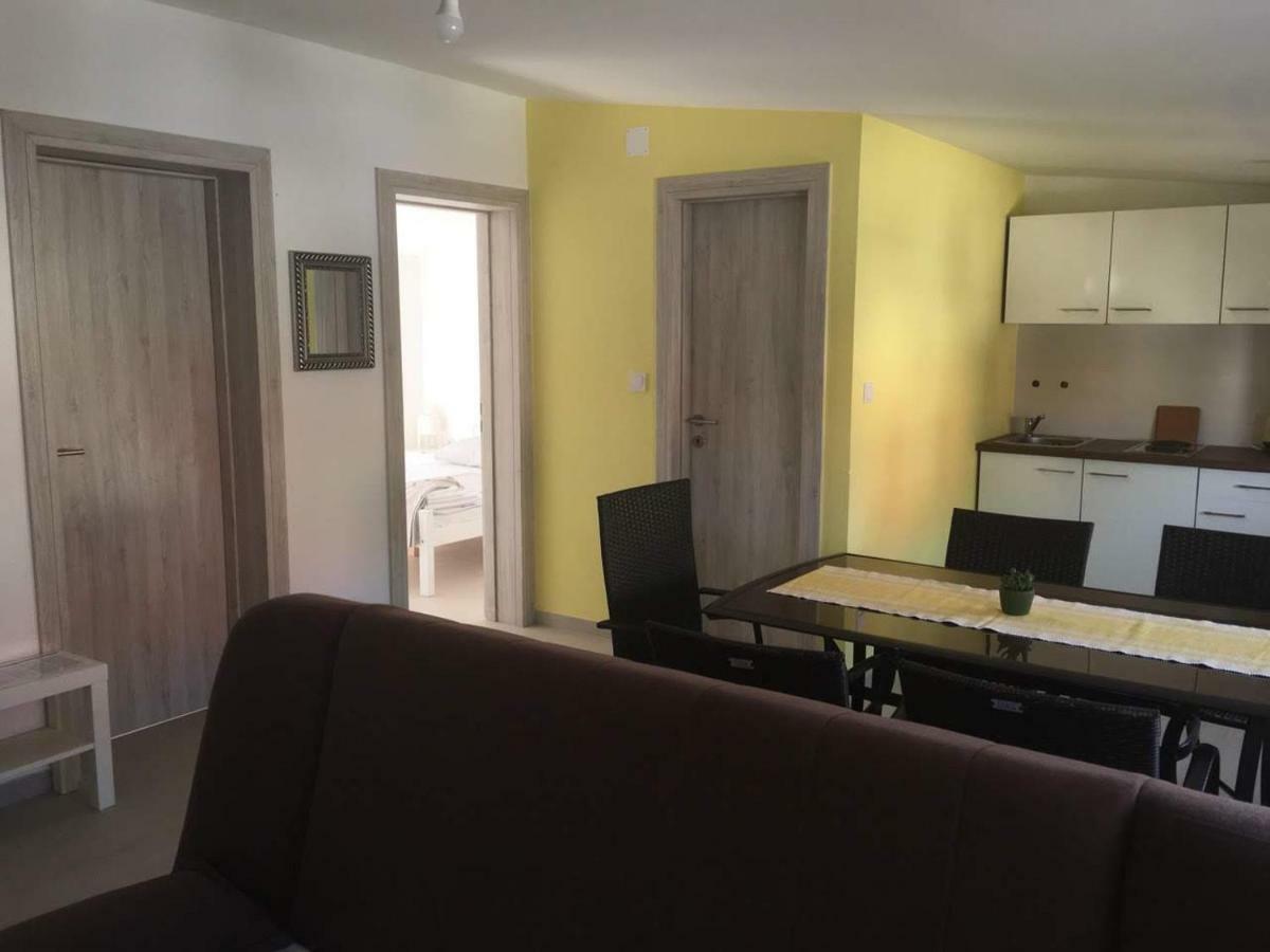Apartman Bunaric Vir Eksteriør bilde