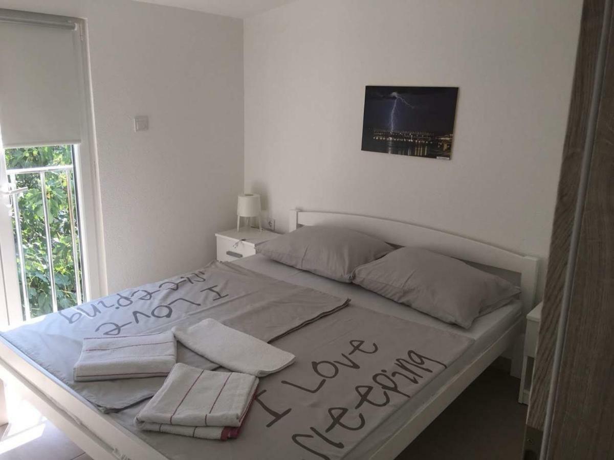 Apartman Bunaric Vir Eksteriør bilde