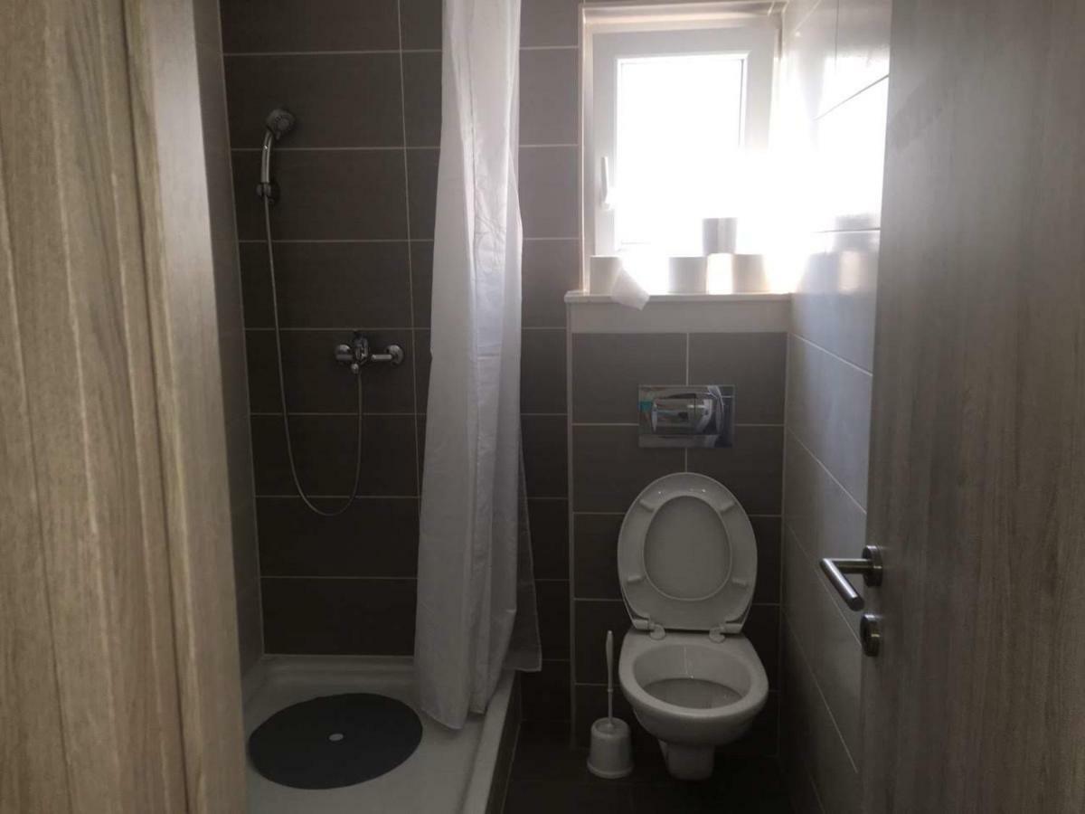 Apartman Bunaric Vir Eksteriør bilde