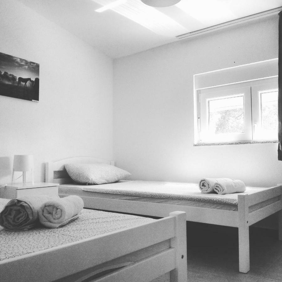 Apartman Bunaric Vir Eksteriør bilde