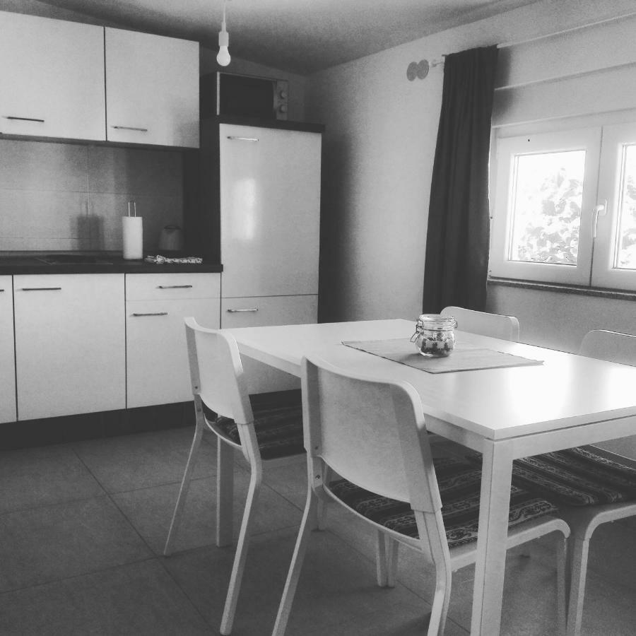 Apartman Bunaric Vir Eksteriør bilde